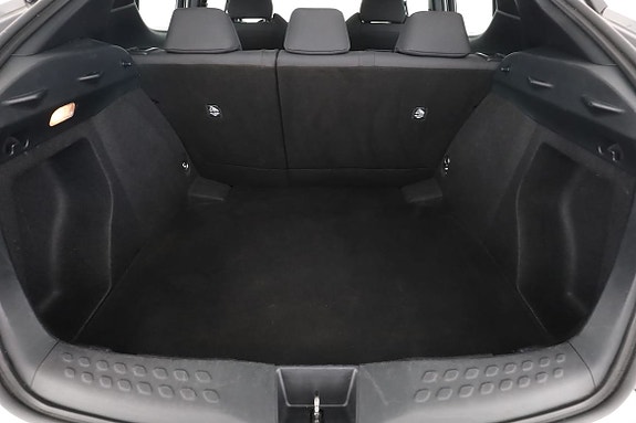 Toyota C-HR 18 of 30