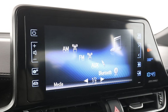 Toyota C-HR 21 of 30