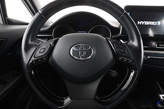 Toyota C-HR 19 of 30