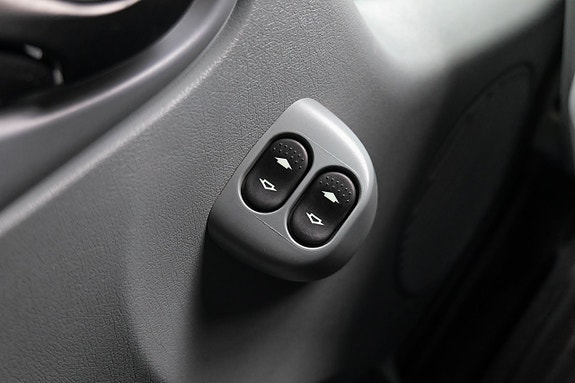 Ford Transit 18 of 21
