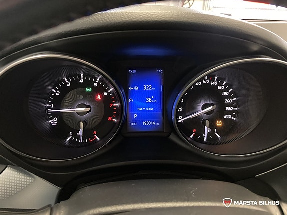 Toyota Avensis 15 of 18