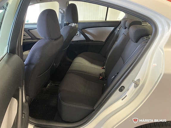 Toyota Avensis 10 of 18