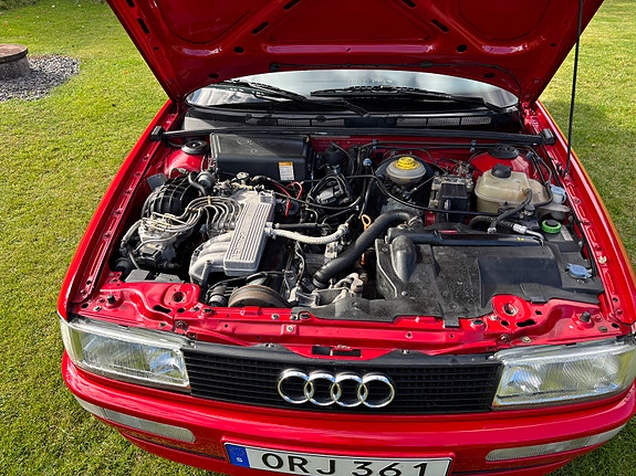 Audi Coupé 7 of 10