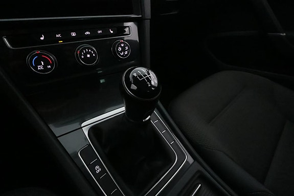Volkswagen Golf I 21 of 30