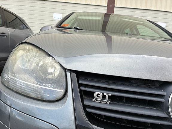 Volkswagen Golf V 14 of 14