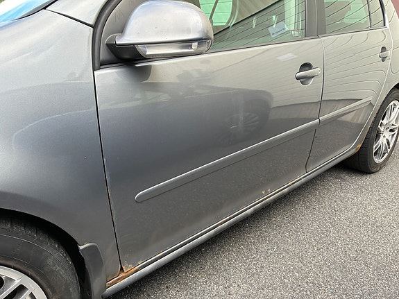 Volkswagen Golf V 8 of 14