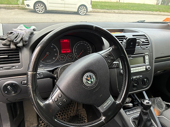 Volkswagen Golf V 13 of 14