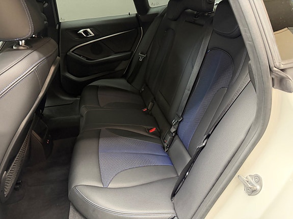 BMW 220d 11 of 11