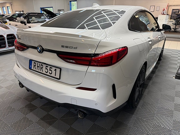 BMW 220d 5 of 11