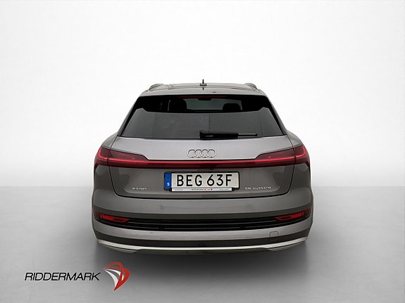 Audi e-tron 8 of 30