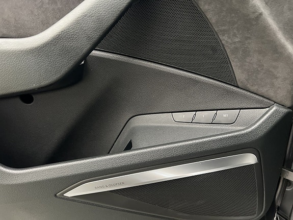 Audi e-tron 14 of 30