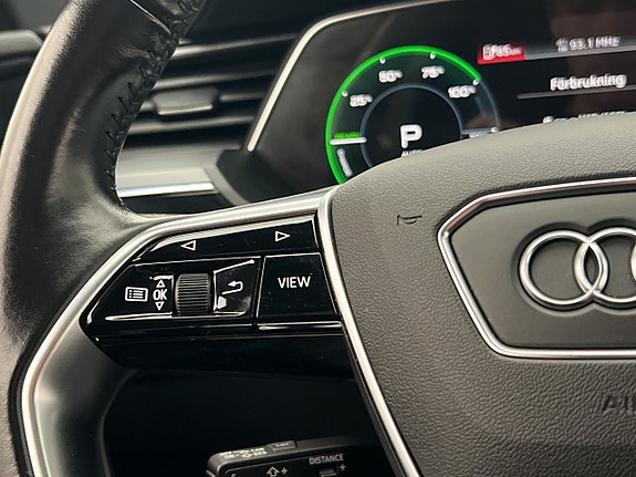 Audi e-tron 19 of 30
