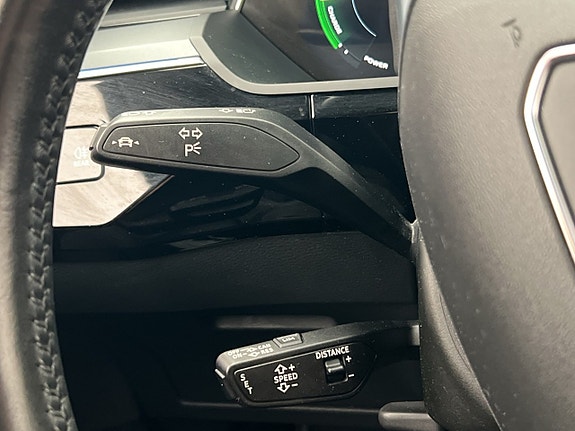 Audi e-tron 18 of 30