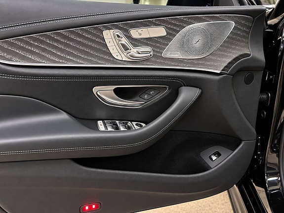 Mercedes-Benz CLS53 14 of 15