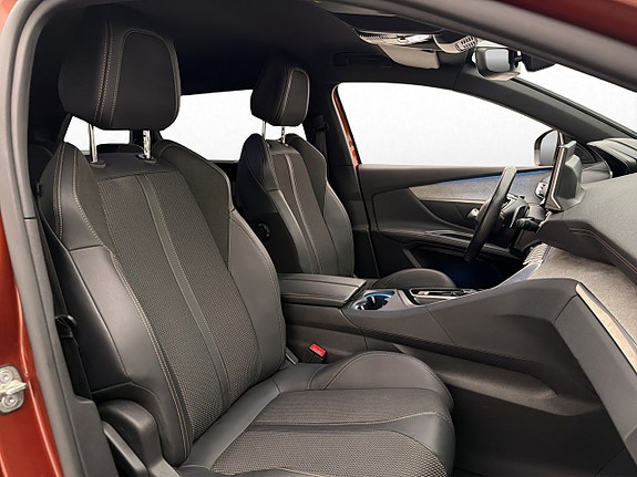 Peugeot 5008 21 of 30