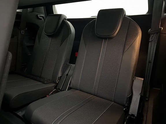 Peugeot 5008 26 of 30