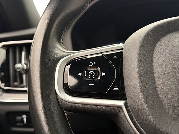 Volvo V60 15 of 30