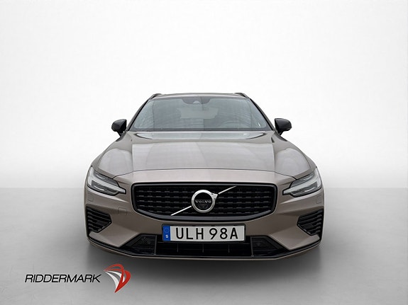 Volvo V60 2 of 30