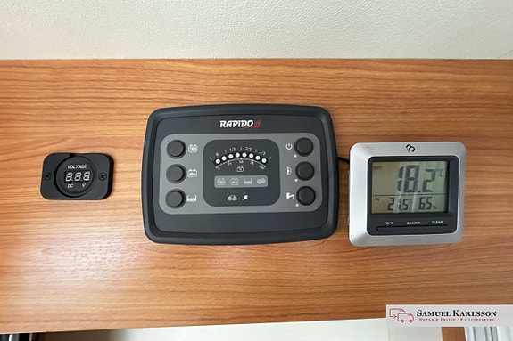 Rapido 891F S8 | EP Stödben | Taksäng | Solcell | 2.3L 148HK Manuell 23 of 27