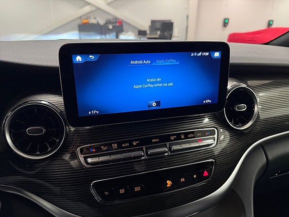 Mercedes-Benz EQV300 18 of 21