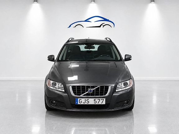 Volvo V70 2 of 12