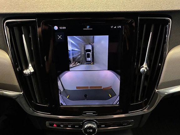 Volvo V90 23 of 23
