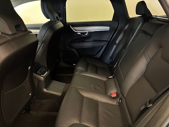 Volvo V90 20 of 23