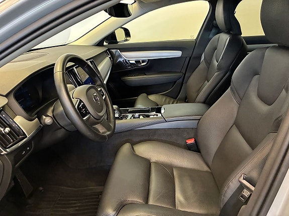 Volvo V90 16 of 23