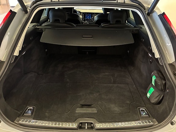Volvo V90 9 of 23