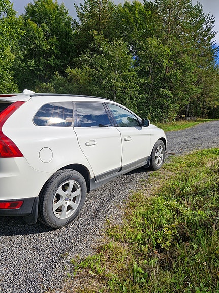Volvo XC60 3 of 3