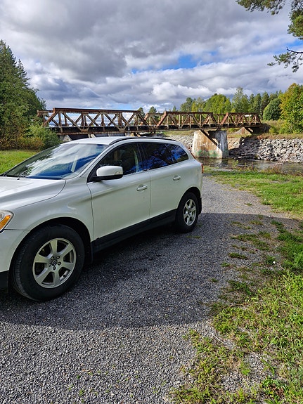 Volvo XC60 2 of 3