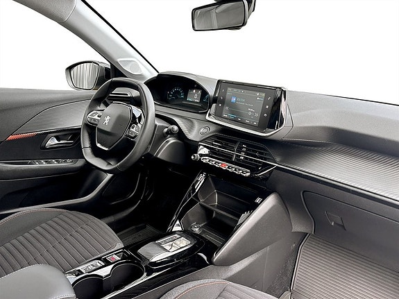 Peugeot e-208 11 of 15