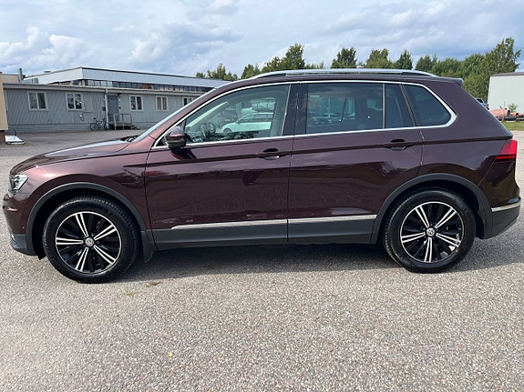 Volkswagen Tiguan 2 of 23
