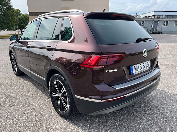 Volkswagen Tiguan 3 of 23