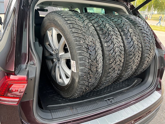 Volkswagen Tiguan 10 of 23