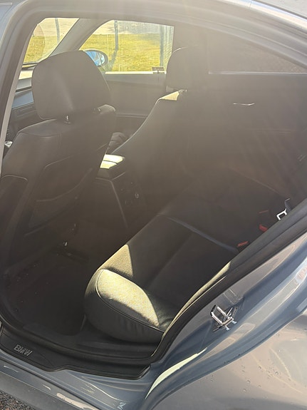 BMW 325i 6 of 6