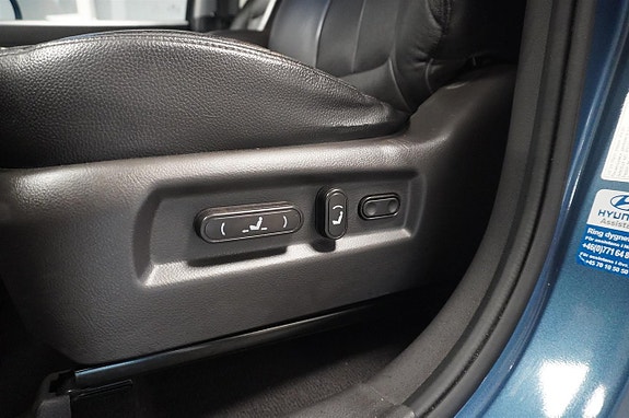 Hyundai Santa Fe 8 of 15
