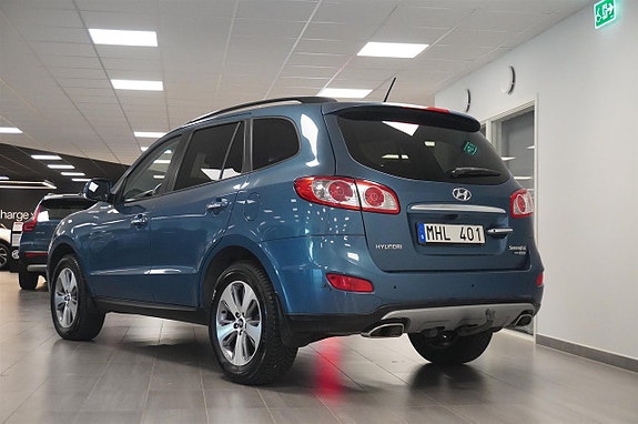 Hyundai Santa Fe 3 of 15