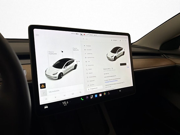 Tesla Model 3 29 of 30