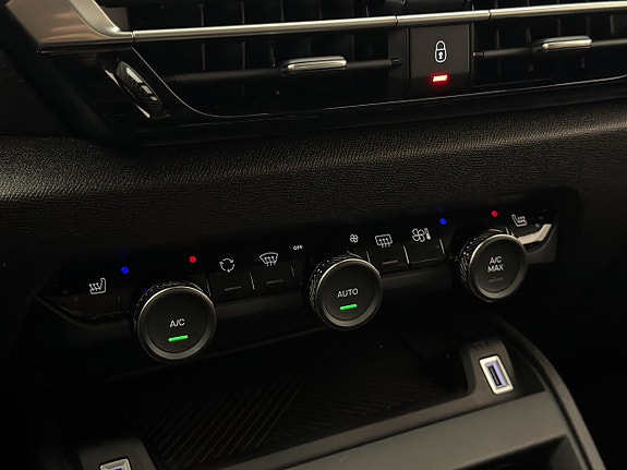 Citroen C4 X 27 of 30