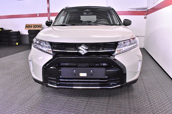 Suzuki Vitara 3 of 22