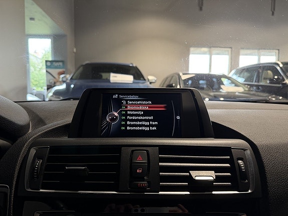 BMW 118i 19 of 30