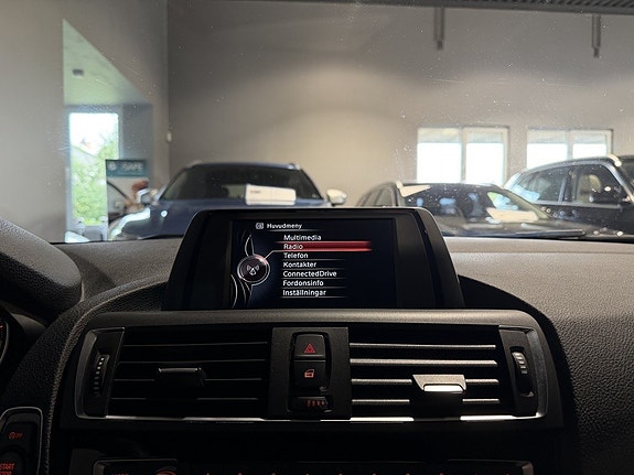 BMW 118i 17 of 30
