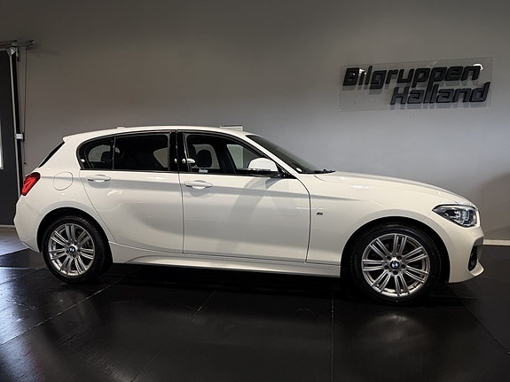 BMW 118i 5 of 30