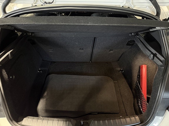 BMW 118i 28 of 30