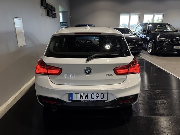 BMW 118i 8 of 30