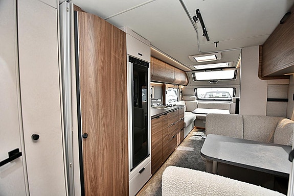 Knaus 660 UDF Nordwind, Barnkammare/Dubbelbädd 21 of 27