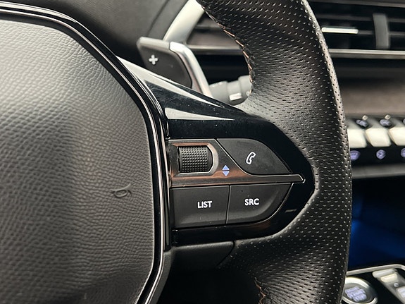 Peugeot 5008 22 of 30