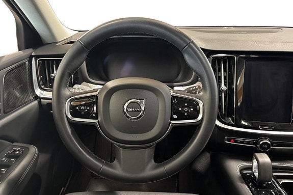 Volvo V60 14 of 27