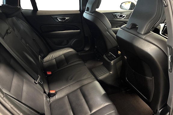 Volvo V60 23 of 27